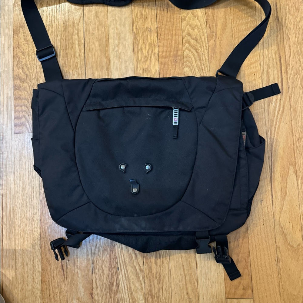 Swiss Gare Messenger Bag